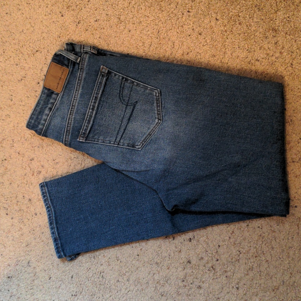 AE Mom Jean